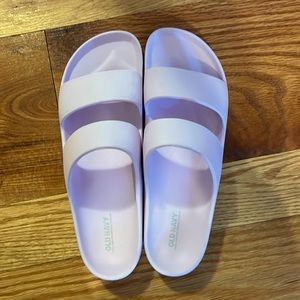 Old Navy Sandals/Slides! Size 10!